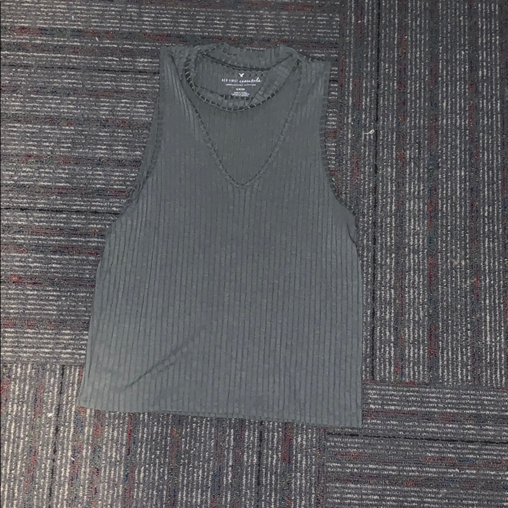 Sleeveless v-neck